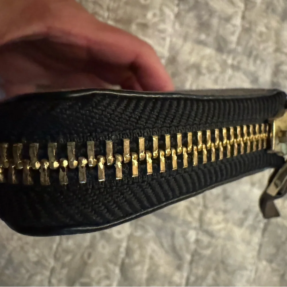 Tory Burch Pebbled Brown Wallet with Gold Emblem - Picture 7 of 8